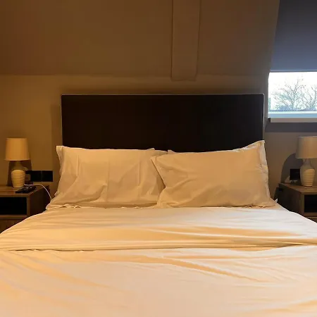 公寓 Deluxe 2-bed On Park Square, *